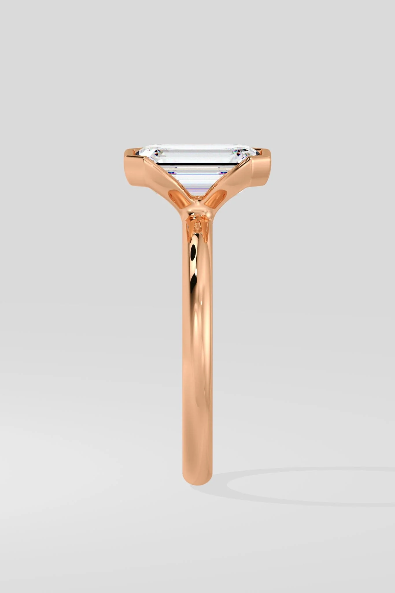 2.5 Ct Emerald Half Bezel Ring - Image 4