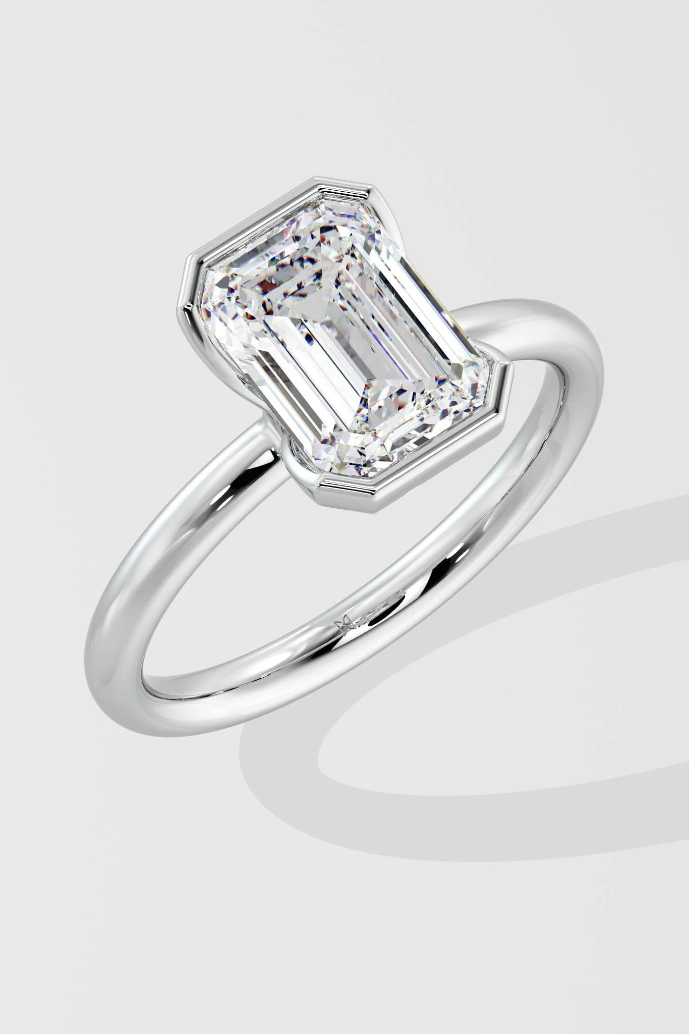 2.5 Ct Emerald Half Bezel Ring - Image 5